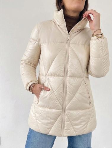 Campera Impermeable con Plumas