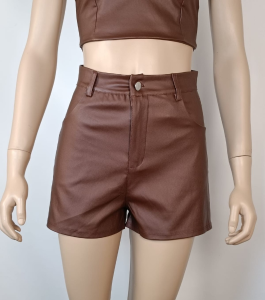 Short Engomado