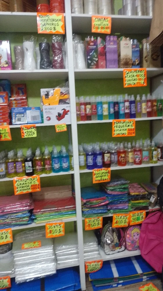Percha de Plástico Reforzado Adultos y Niños - Imagen 2