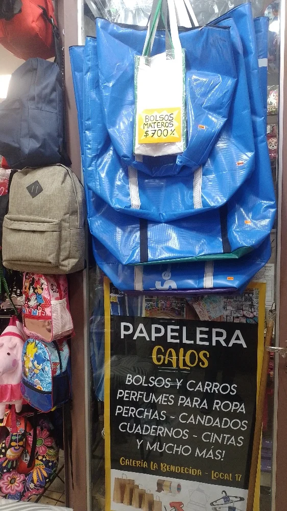 Percha de Plástico Reforzado Adultos y Niños - Imagen 3