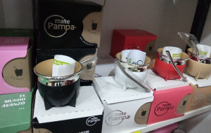 Mate Pampa Termico Pvc Boca Grande y Boca Chica - Miniatura 2