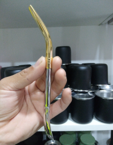 Bombilla de Acero Pico de Loro Dorado 17cm