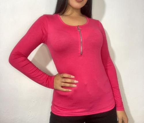 Camiseta Medio Cierre