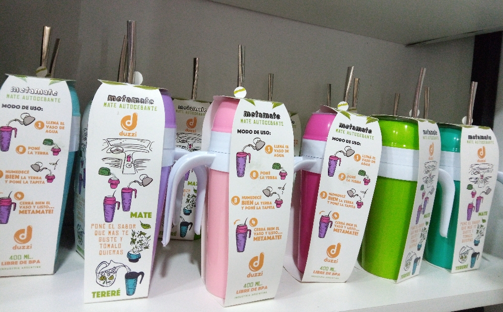 Mate Autocebante Plastico Meta Mate 400ml - Imagen 2