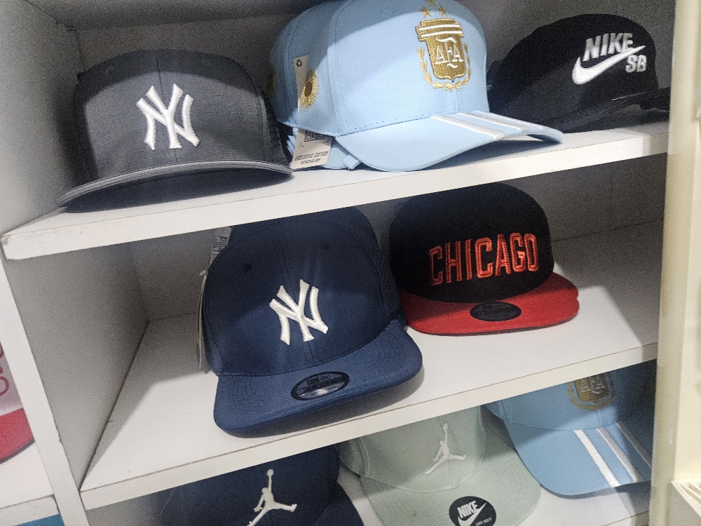 Gorras Cerradas - Imagen 6
