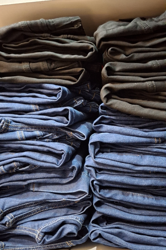 Calza Jeans Bolsillo Chino Especiales - Imagen 3
