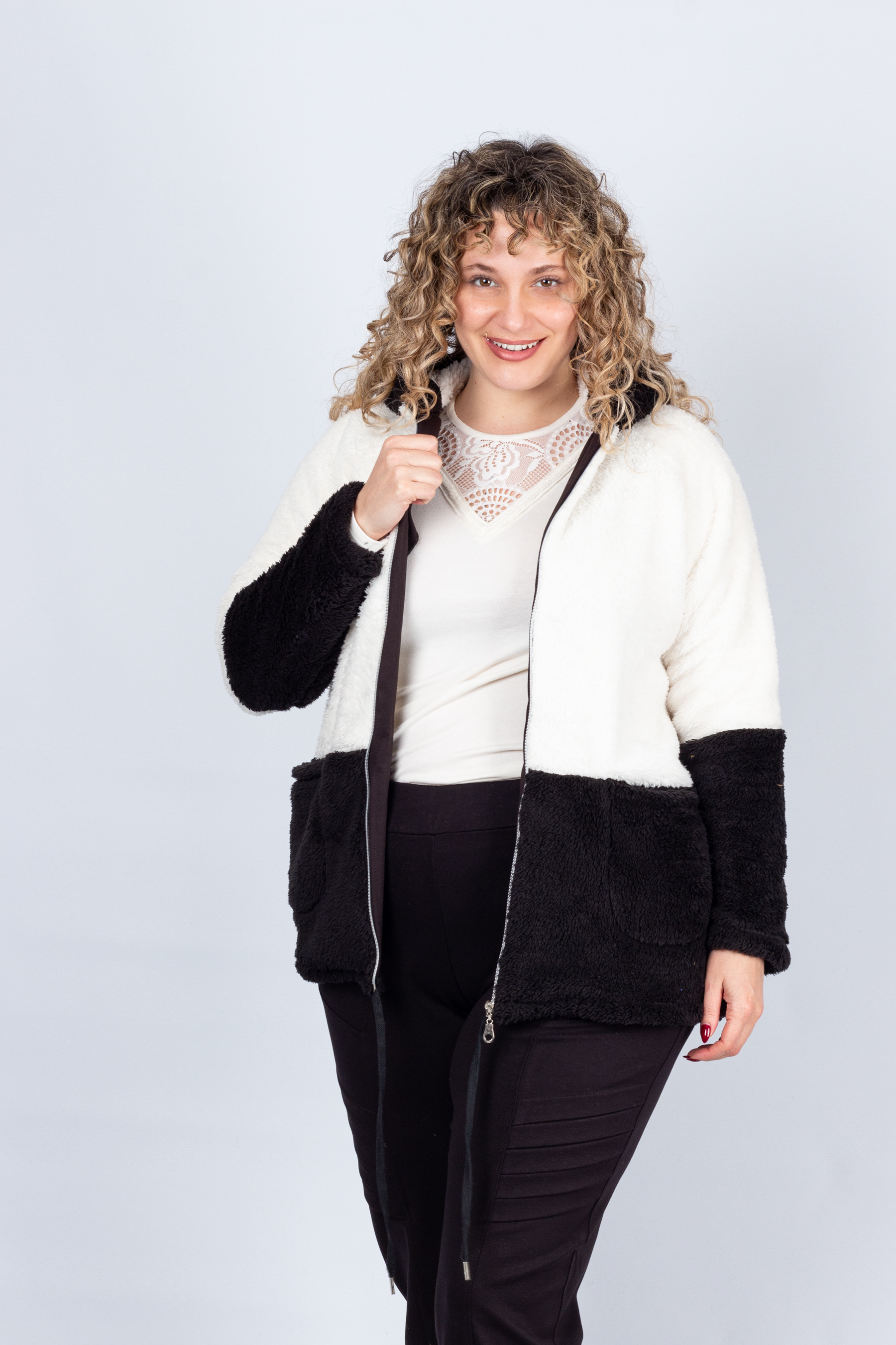 3423 Campera Belice - IMG_1323Bco%20y%20negro.jpg