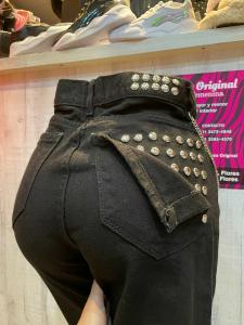 Pantalón Mom