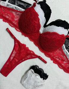Conjunto de Encaje Shenile