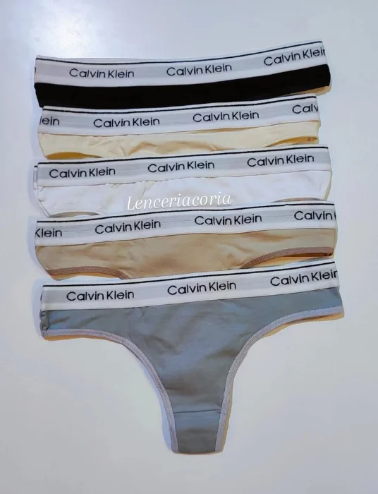 Colaless Calvin Klein