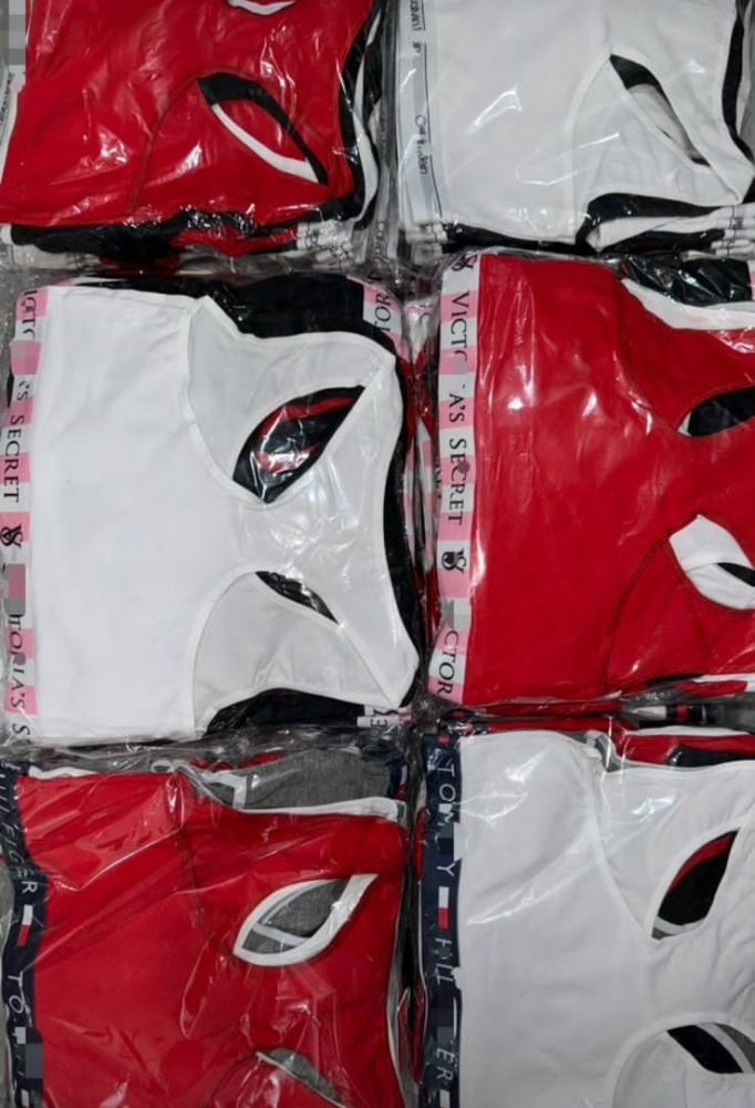 Top Deportivo en Conjunto Ck - Imagen 2