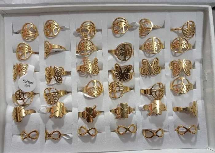 Anillos de Acero Quirúrgico Dorados