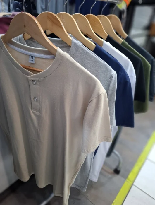 Remeras con Botón  Manga Corta