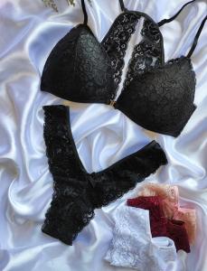 Art 800 Conjunto Triángulo Sof sin Aro sin Push Up con Prededor con Scote