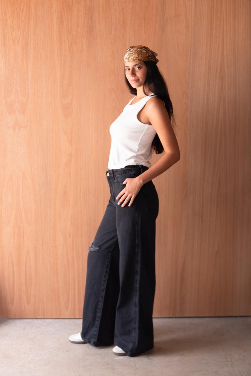 Jean Wide con Rotura - WhatsApp%20Image%202026-10-06%20at%201.15.19%20PM%20(4).jpeg