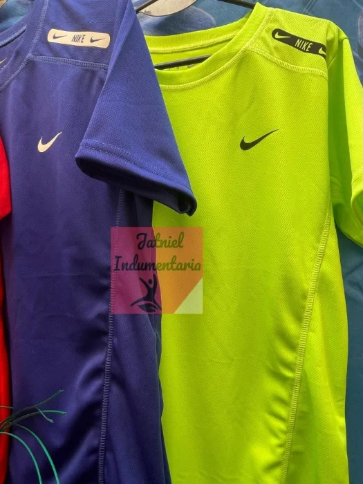 Remeras Deportiva W15