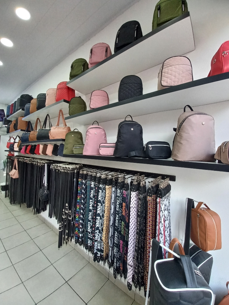 Fabricantes Directos de Carteras - Bandoleras - Riñoneras - Cintos - Correas y mas - Imagen 6