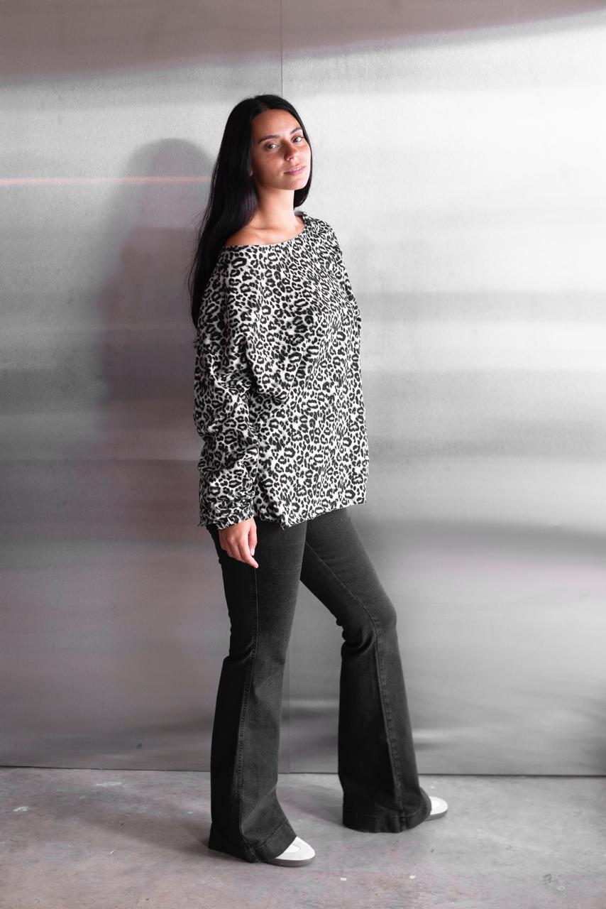 Buzo Roma Estampado - WhatsApp%20Image%202026-09-30%20at%2015.25.25.jpeg