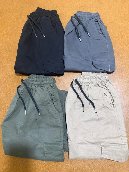 Jogger con Cargo Recto Gabardina