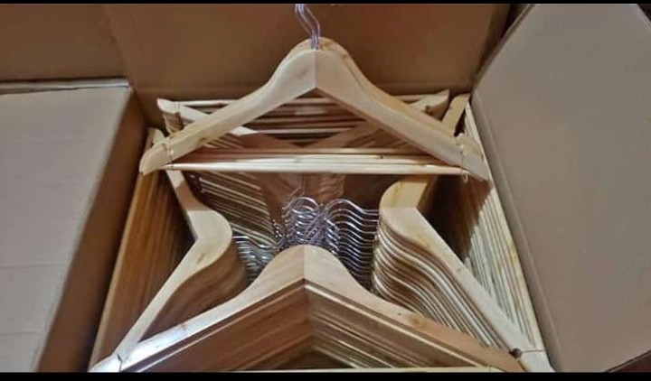 Perchas de Madera Reforzada con Broche - Imagen 3