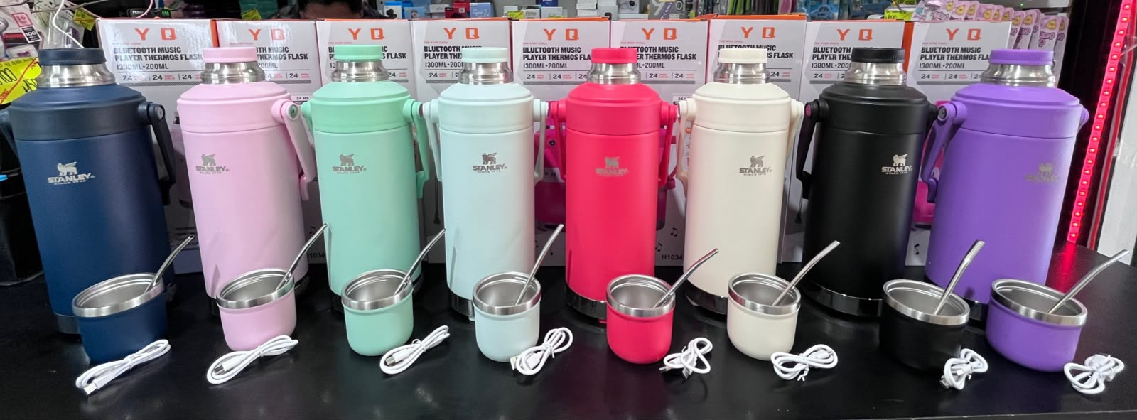 Termo Stanley con Parlante 1.3l con Tapa/mate y Bombilla Doble Manija - Imagen 2