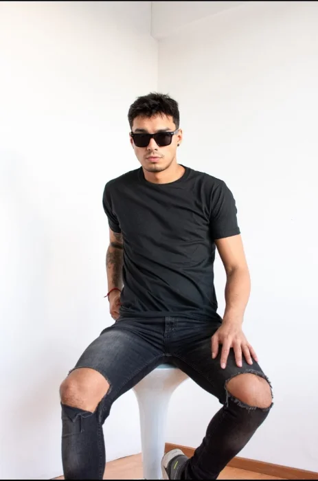 Remeras Algodon Peinado 24.1 Negro (cortes Reales)