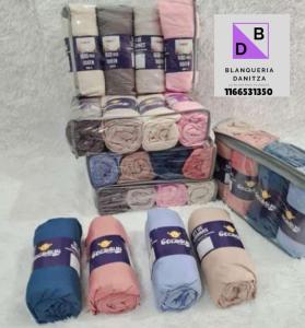Set de Sábanas Ajustables Lisas Goldsun, Tamaño Twin y Full sin Fundas