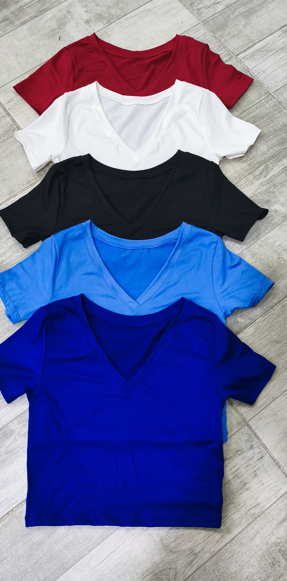 " Remera en V " Modal - Imagen 4