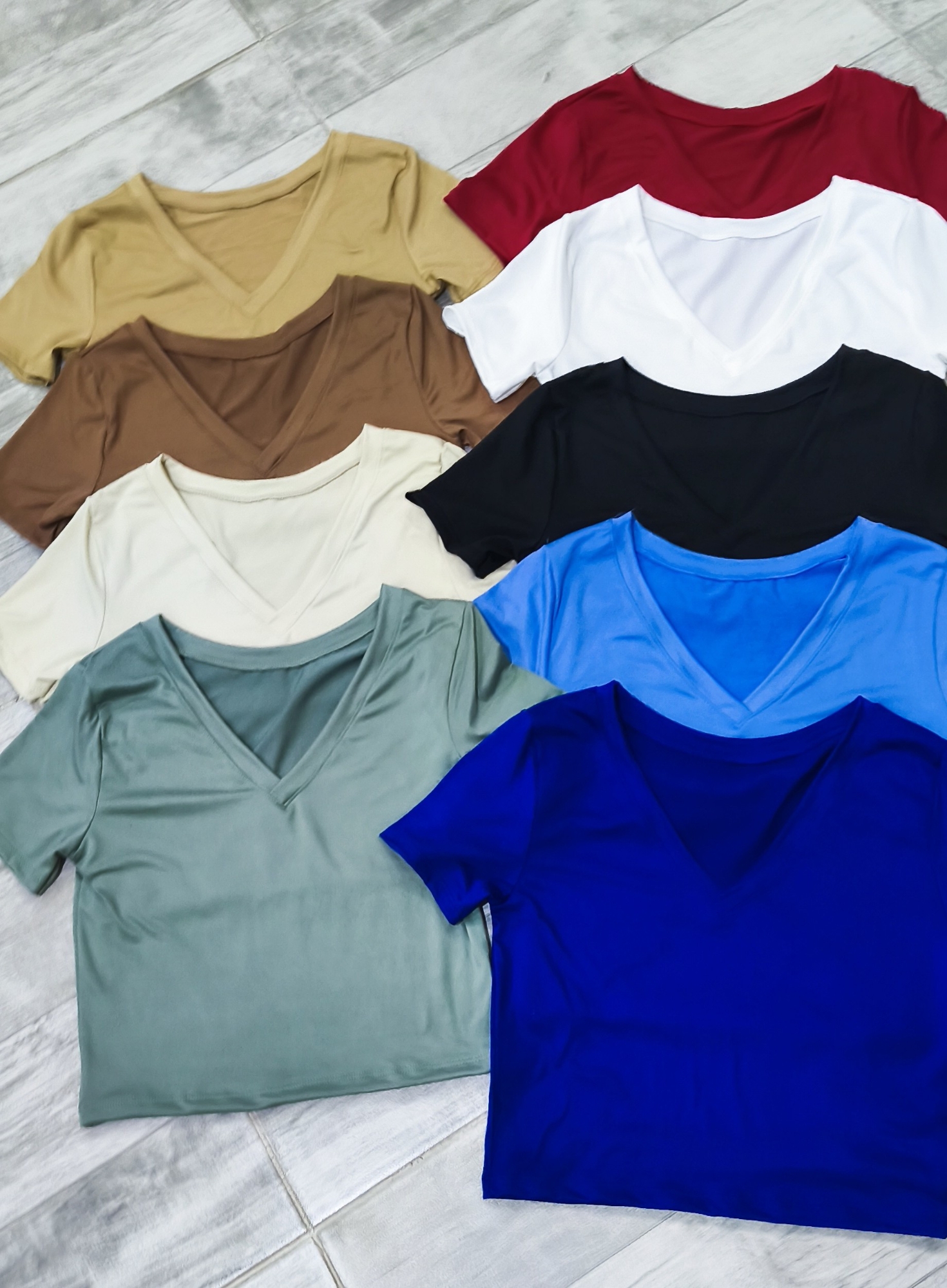 " Remera en V " Modal - Imagen 2