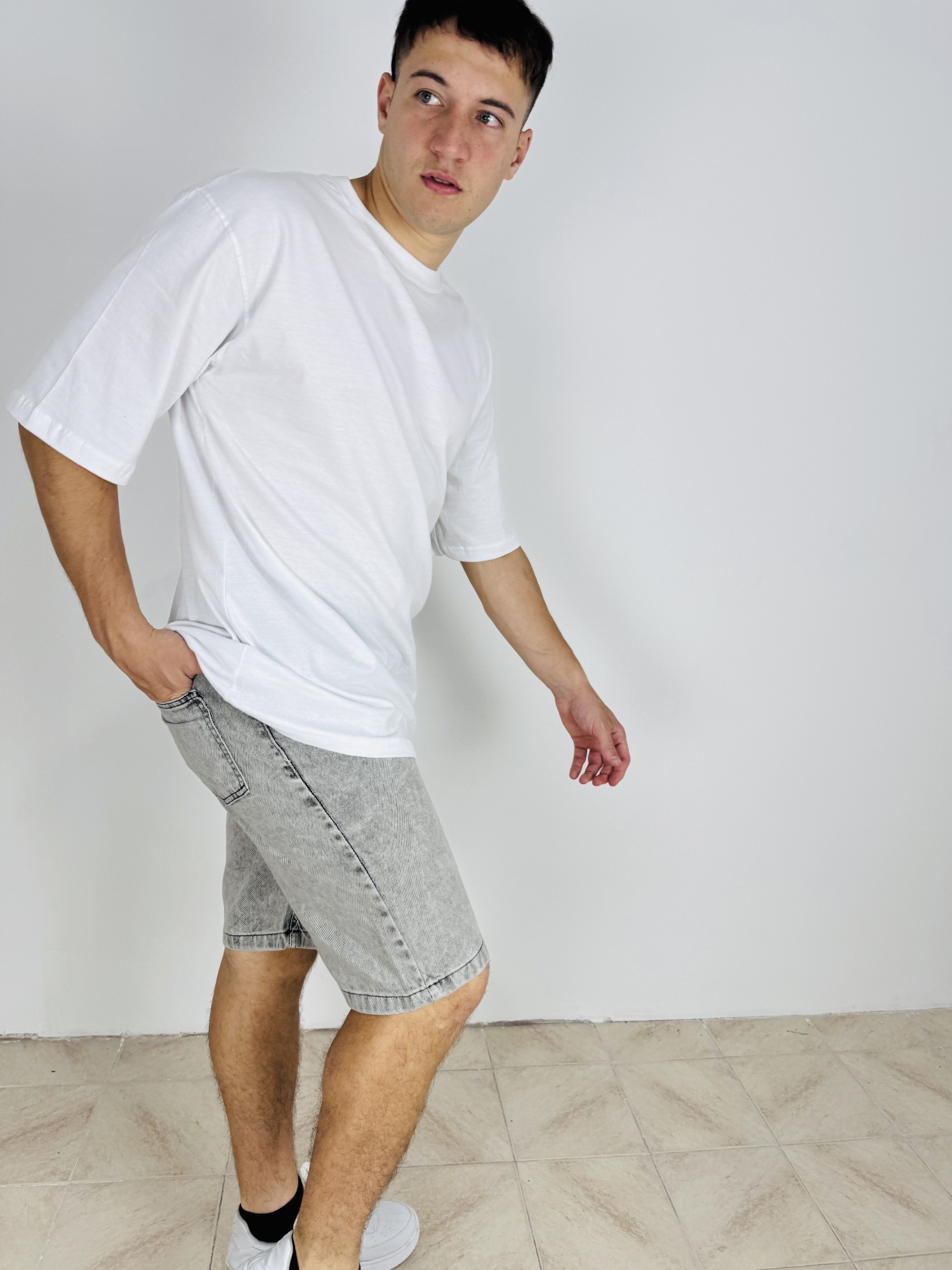 Bermuda Baggy Especial Gris - Imagen 2