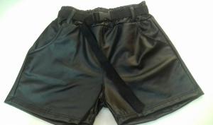 Short Engomado con Cinto
