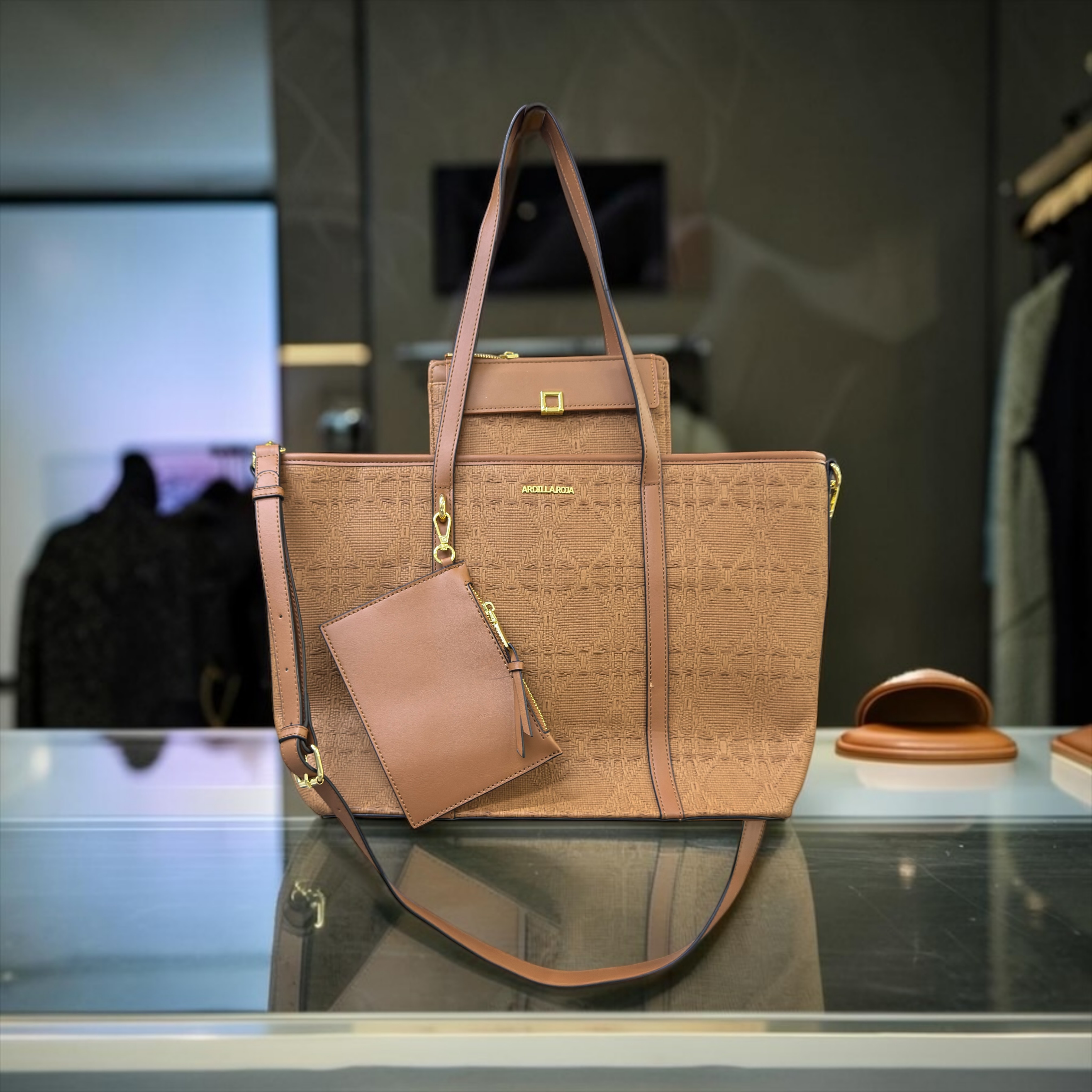 Carteras de Excelente Calidad - 86e3201e-bfe6-46e6-9c07-e685b3b4ecfe.jpg
