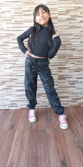 Jogger Cargo de Eco Cuero de Nena