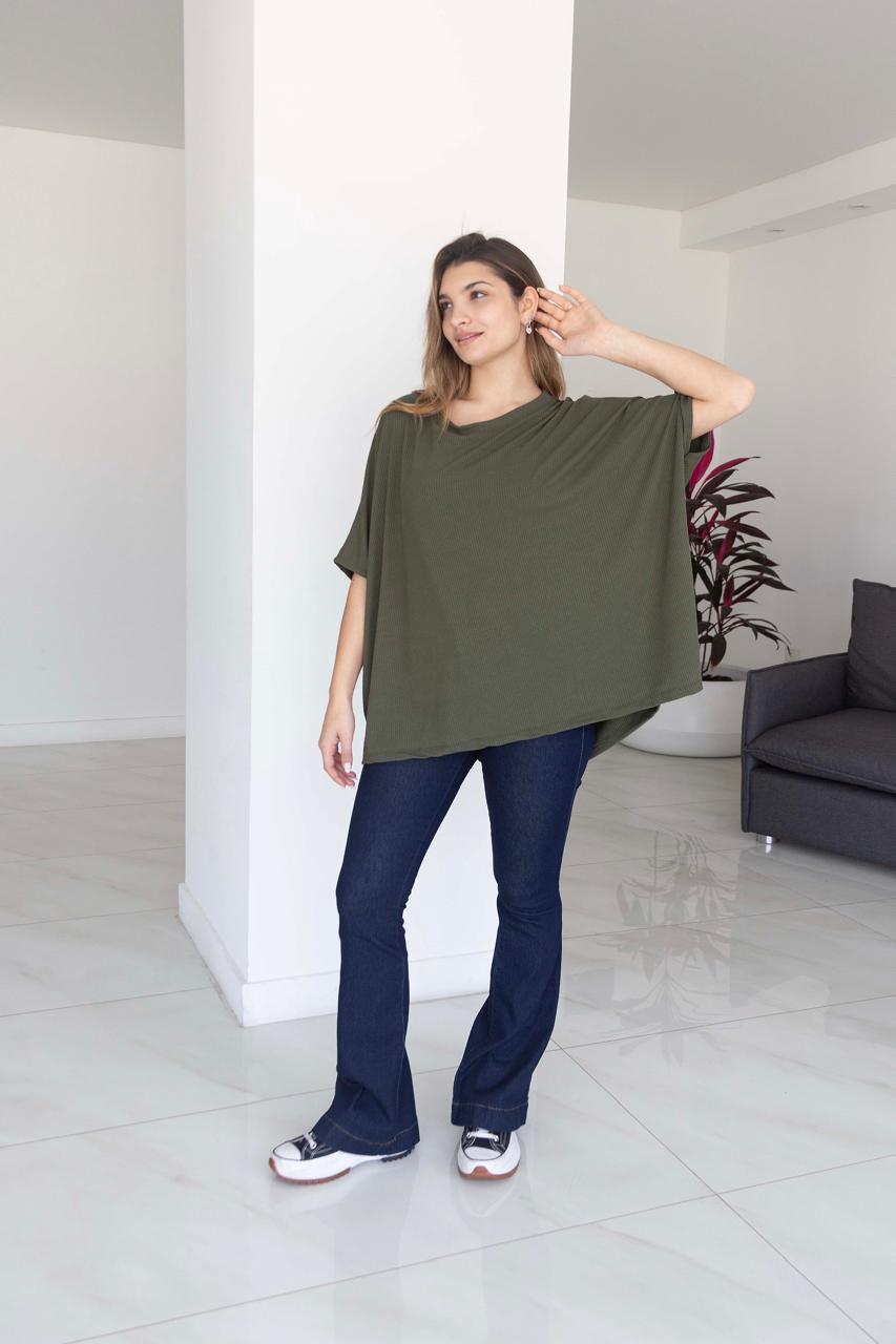 Remera Nuvia - WhatsApp%20Image%202026-10-22%20at%2013.30.45%20(1).jpeg