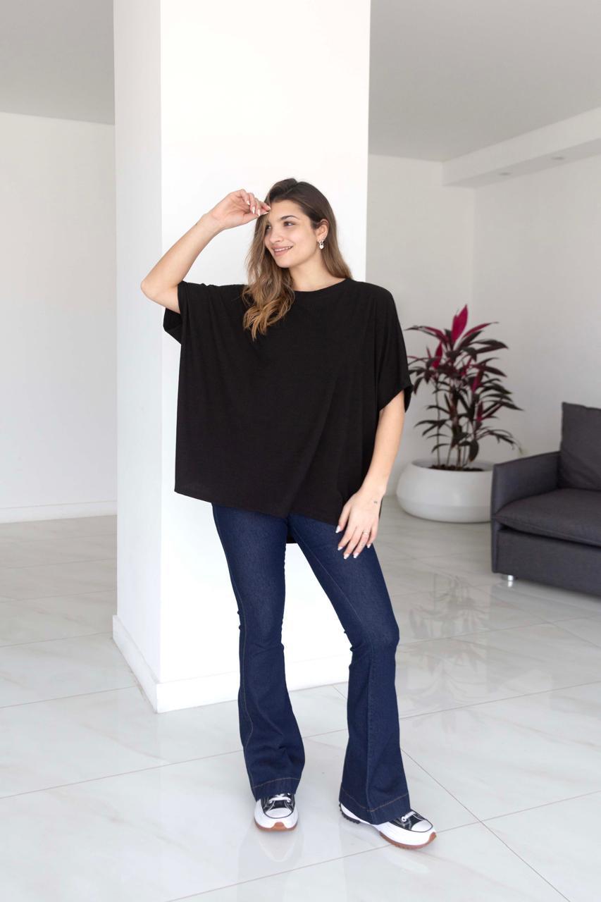 Remera Nuvia - WhatsApp%20Image%202026-10-22%20at%2013.30.30%20(1).jpeg