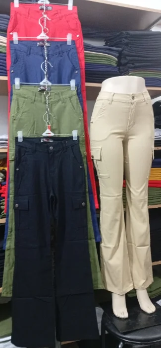 Pantalón de Bengalina Oxford con Cargo