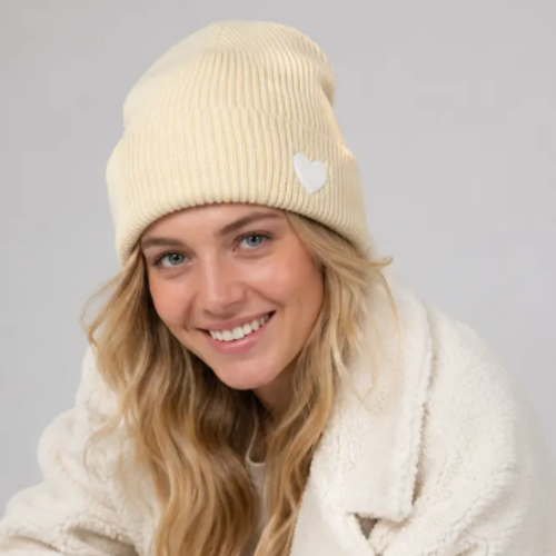 Gorro Rocky con Corazón Importado