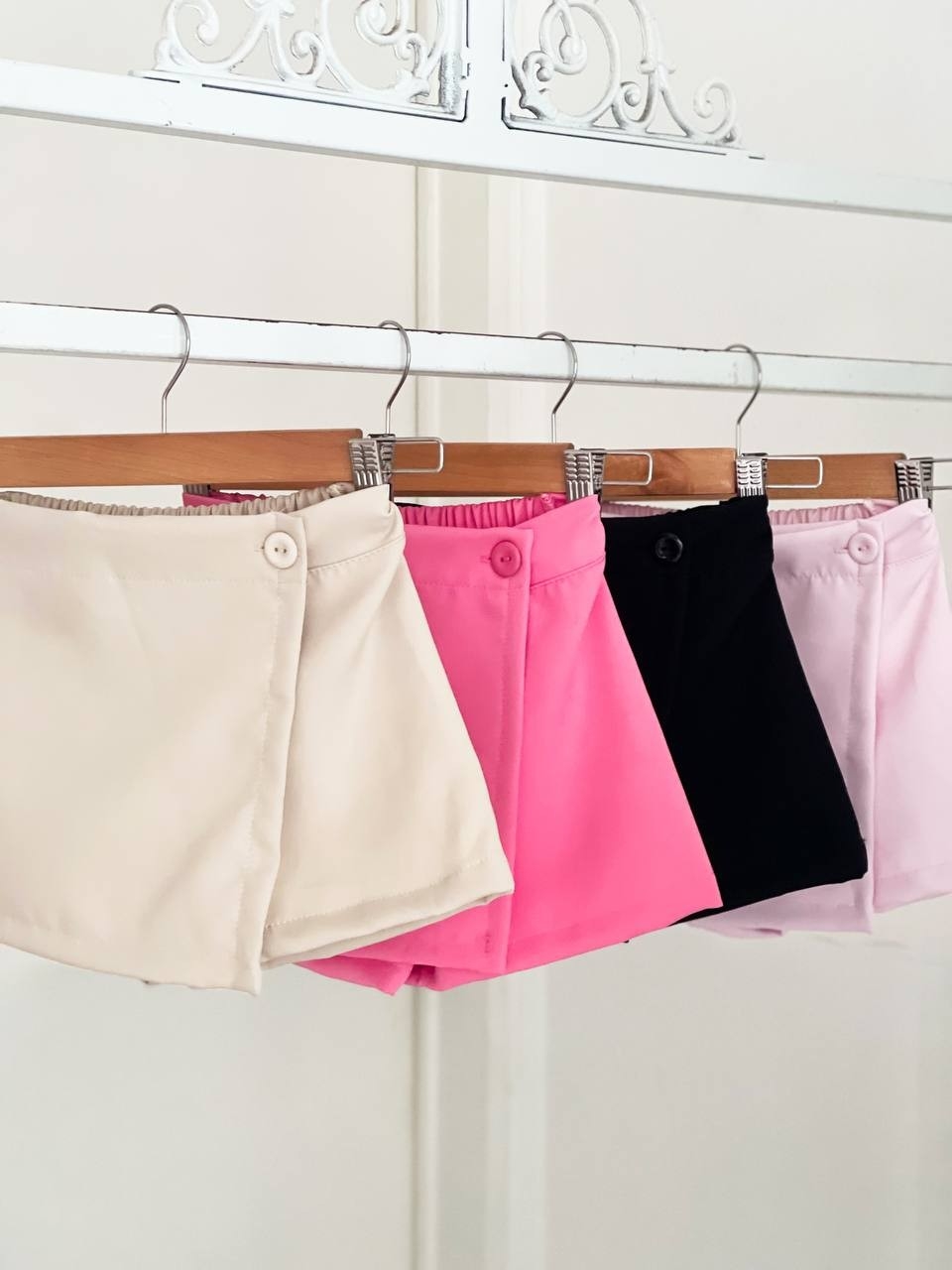 Conjunto Sastrero con Short Pollera - Imagen 3