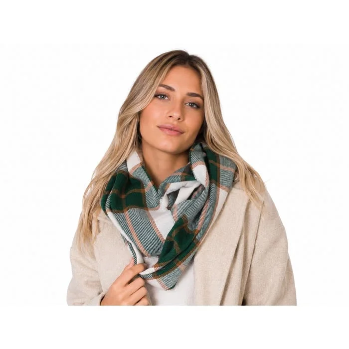 Cuello de Lana Escocés en Liquidación