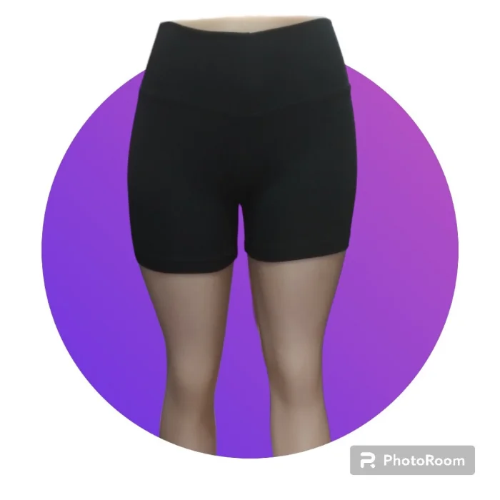 Short Negro Liso de Lycra