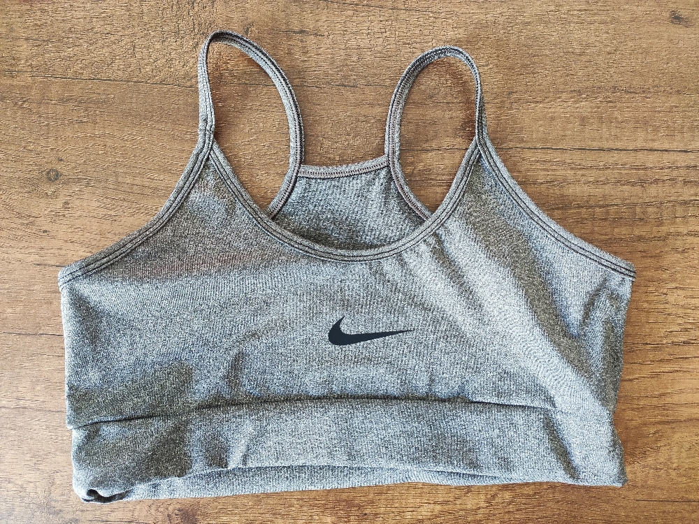 Top Deportivo Nike de Laycra Tira Fina - Imagen 4