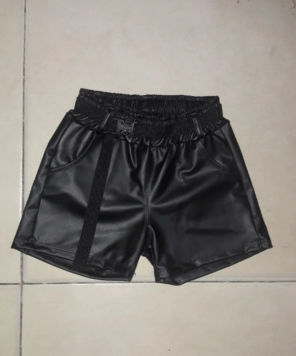 Short Engomado Nena +cinto