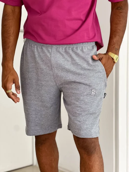 Short Akil