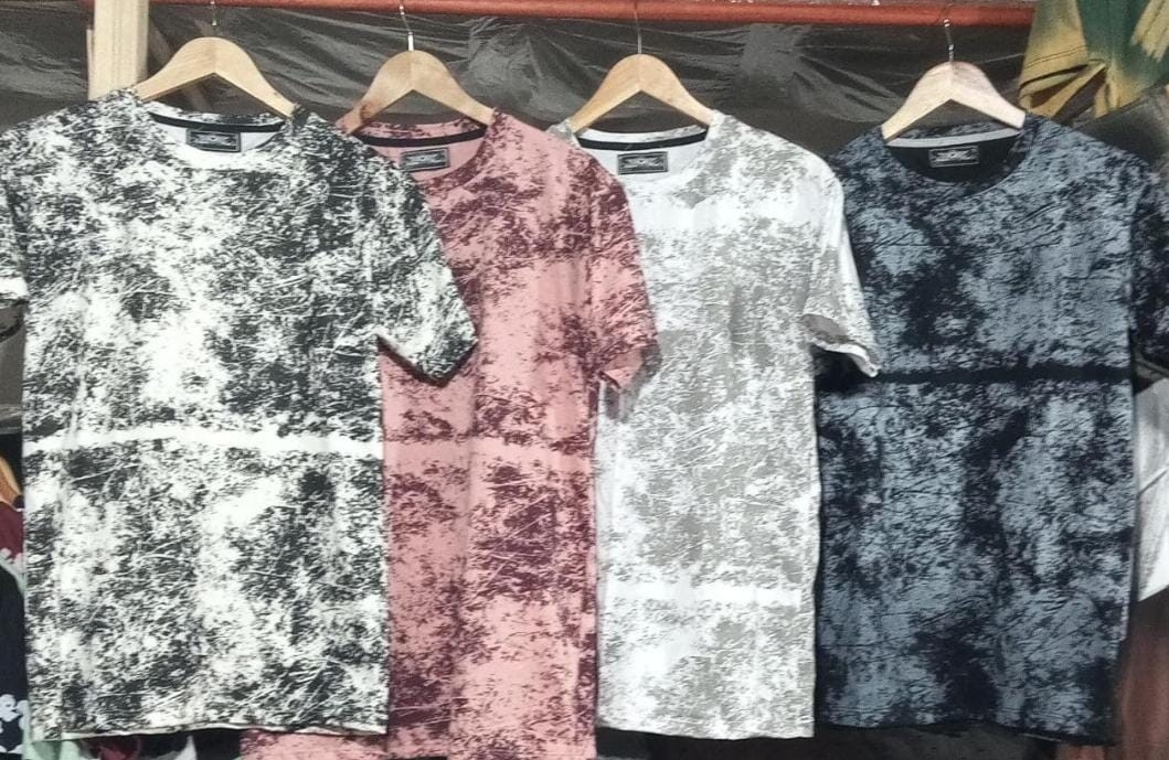 Remera  Batik de Algodón Peinado - Imagen 2