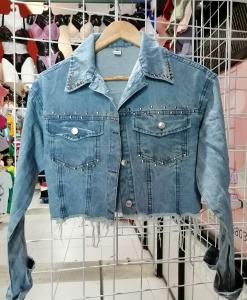 Campera Mom  con Tachas