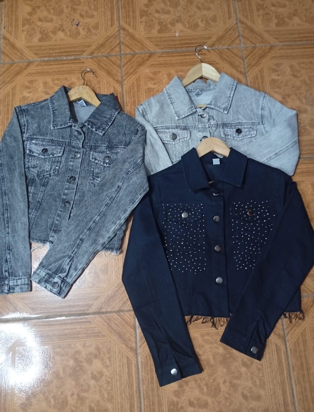 Campera de Jeans con Tachitas - Imagen 5