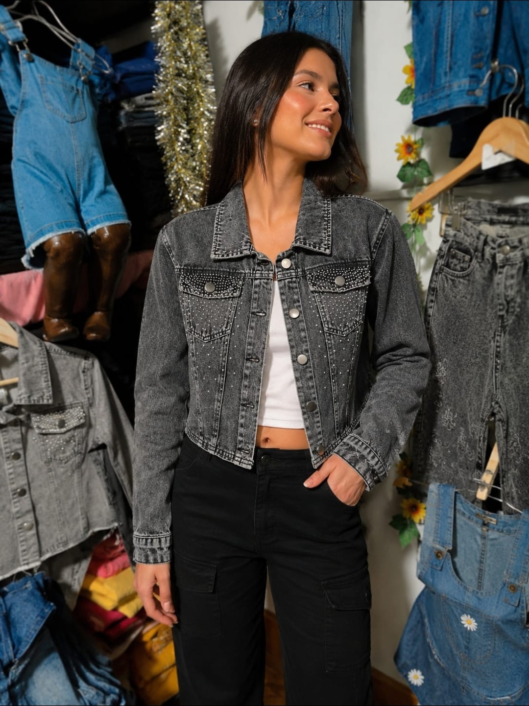 Campera de Jeans con Tachitas - Imagen 6