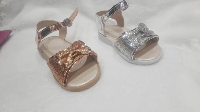 Sandalias de Nenas