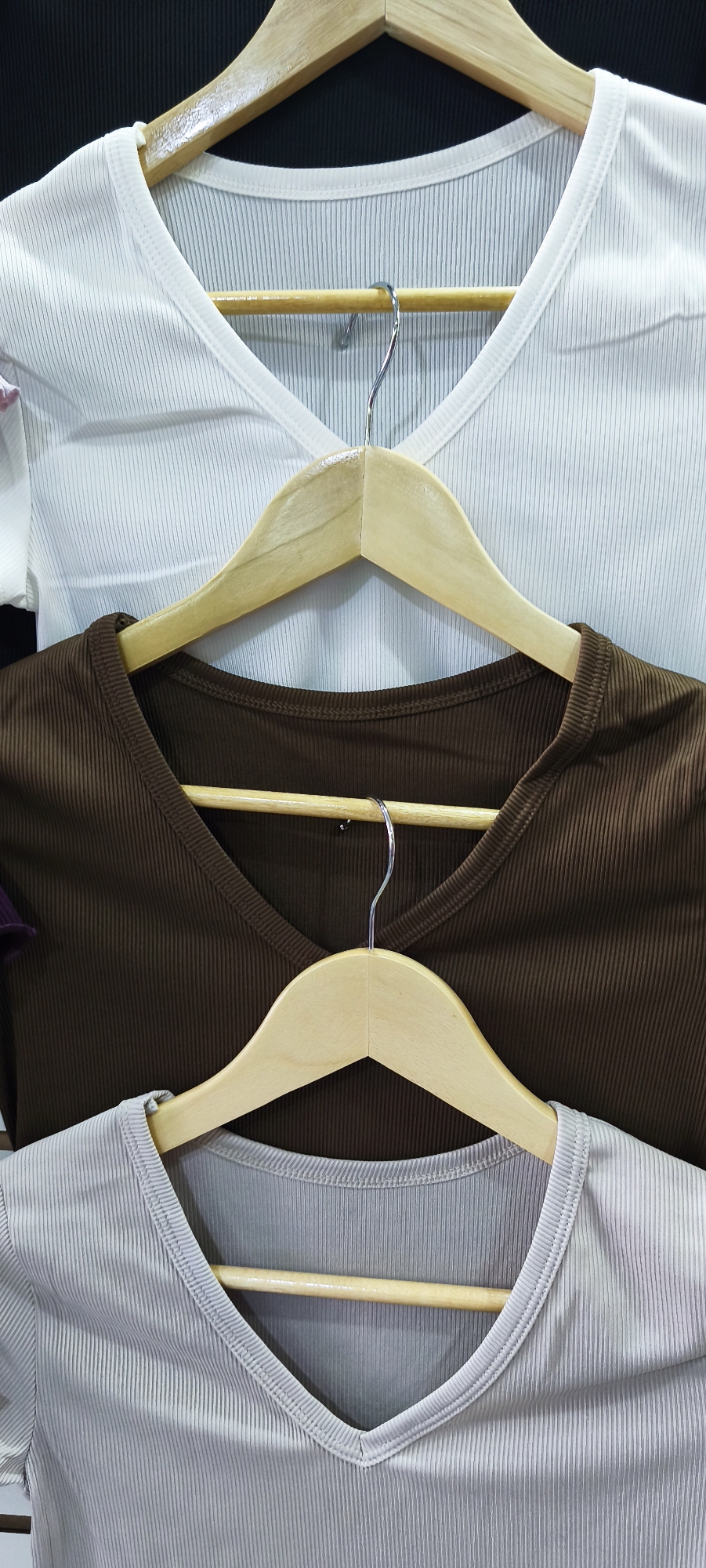 " Remera en V  " - Imagen 5