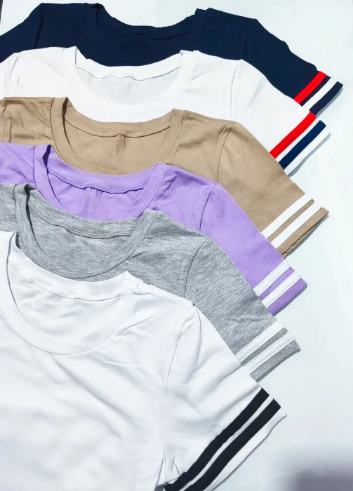 " Remera Líneas  Baby Tee " Algodon con Lycra